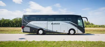 Foto von Blaguss Busvermietung