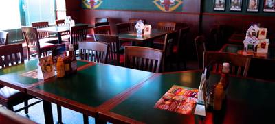 Foto von Yours Sports Bar