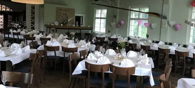 Foto von Tally's Restaurant im Rudersport