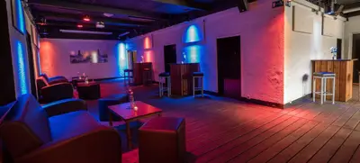 Foto von James June - Clubeventlocation mit Sommergarten