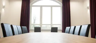 Foto von Konferenzraum in historischem Ambiente