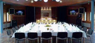 Foto von Meeting on Board