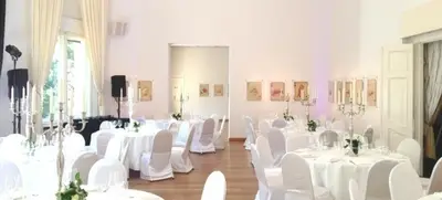 Foto von Löwenpalais