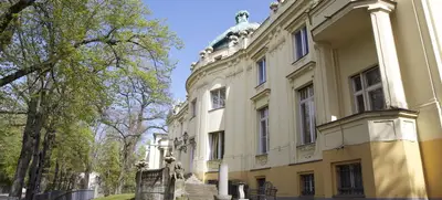 Foto von Löwenpalais