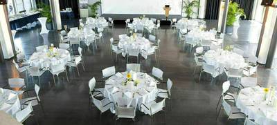 Foto von media docks - business & conference center