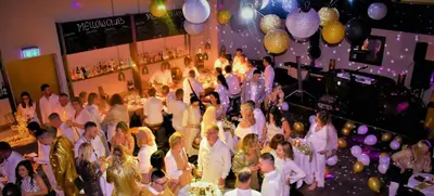 Foto von Mellow Club & Deluxxe Bar