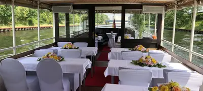 Foto von MS Vera – Exklusives Eventschiff in Berlin für Firmenfeiern & private Events