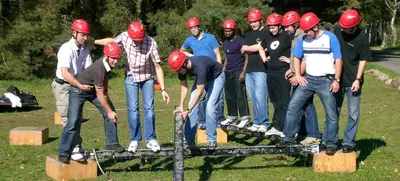 Foto von Outdoor-Teamparcours