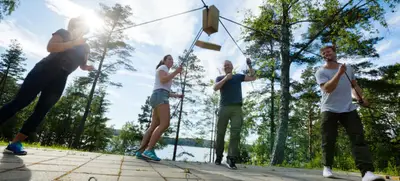 Foto von Outdoor-Olympiade: Ein aktives Teamevent voller Spaß
