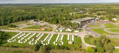 Foto von Secret Forest – Der grüne Flugplatz