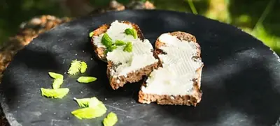 Foto von Käse und Brot Tasting