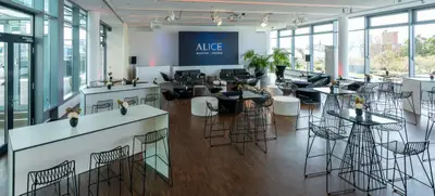 Foto von Alice Rooftop & Garden