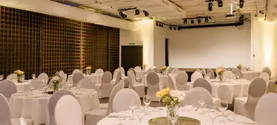 Foto von WHITE Spreelounge
