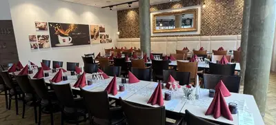 Restaurant UNA & Café Berlin