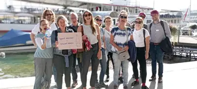 Foto von Interaktive personalisierte Outdoor Show mit Schauspielern in Luzern