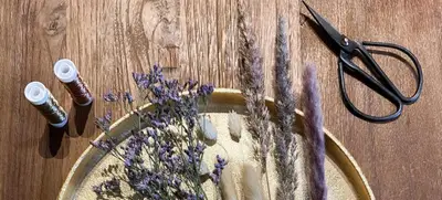 Foto von Trockenblumenring für die Wand