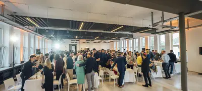 Foto von Stilvolles Event in der Showdown Lounge