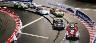 Foto von Carrera Autorennbahn Event für Erwachsene