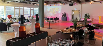 Foto von QUADER12