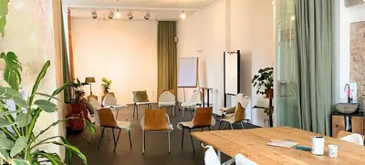 Foto von The Lovers & Leaders Space