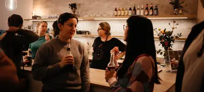 Foto von BUSINESS GATHERING im ganzen Studio