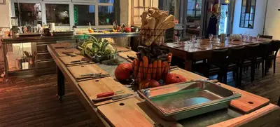 Foto von Teamevent im Loft: Kochevent inkl. Cocktail-Workshop ab 16 Teilnehmern