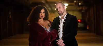 Foto von Firmenfeier mit Livemusik