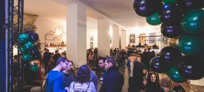 Foto von Stilvolle Hochzeiten im kreativen Neukölln