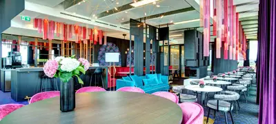 Foto von FLOW LOKSITE Konferenz & Skybar