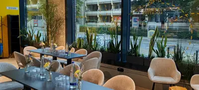 Foto von Geburtstagsfeier im MocCafé mit eigenem Essen