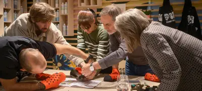 Foto von Handprothesen bauen – ein sinnvolles Teamevent voller Spaß