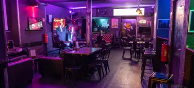 Foto von Games, Drinks & Burger im Lost Level