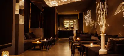 Foto von Sharlie Cheen Bar