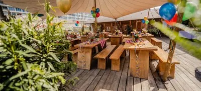 Foto von Geburtstagsfeier in der Schwarzen Heidi Fonduehütte