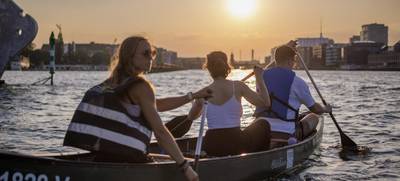 Foto von Sunset Kanutour - Berlin vom Wasser aus im Abendlicht