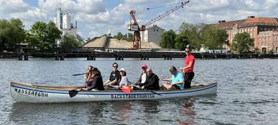 Foto von Teamevent in Berlin - Kanutour im Mannschaftskanadier