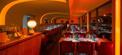 Foto von Festlicher Lichterglanz auf der Spree: Ihre Weihnachtsfeier im Restaurantschiff