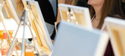 Foto von Sip&Paint: Abstraktes Malen