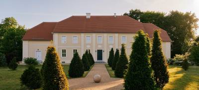 Arboris Retreat