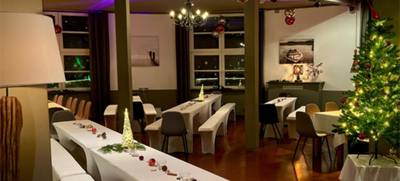 Foto von Weihnachtsfeier und Kickoff-Event auf der Insel