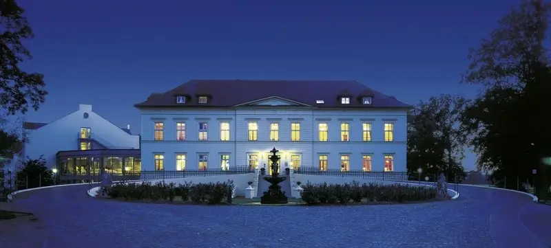 Foto 1 von Landhotel Schloss Teschow Mecklenburgische Schweiz