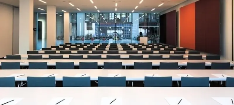 Foto 1 von Regus THE SQUAIRE Conference Center