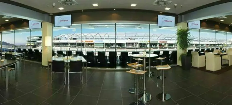 Foto 1 von TÜV RHEINLAND BUSINESS°LOUNGE