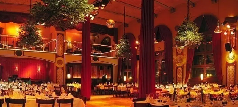 Foto 1 von Ballhaus Walzerlinksgestrickt | Ballhaus & Eventlocation