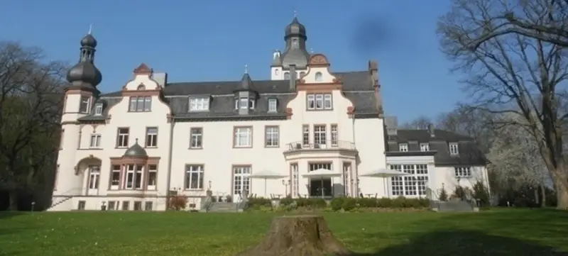 Foto 1 von Schloss Eichholz