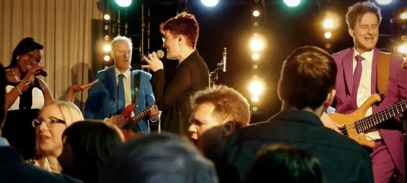 Foto 4 von ALL YOU CAN HEAR