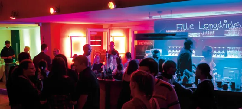 Foto 1 von BARFUSZ CLUB