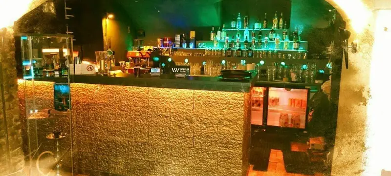 Foto 1 von Esteam Bar