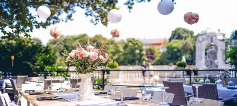 Foto 1 von Les Jardins du Café Français