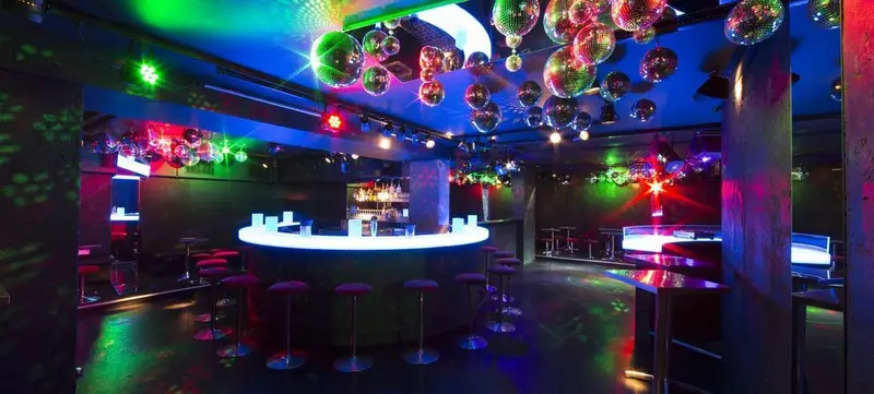 Foto 1 von Bolena Partyraum